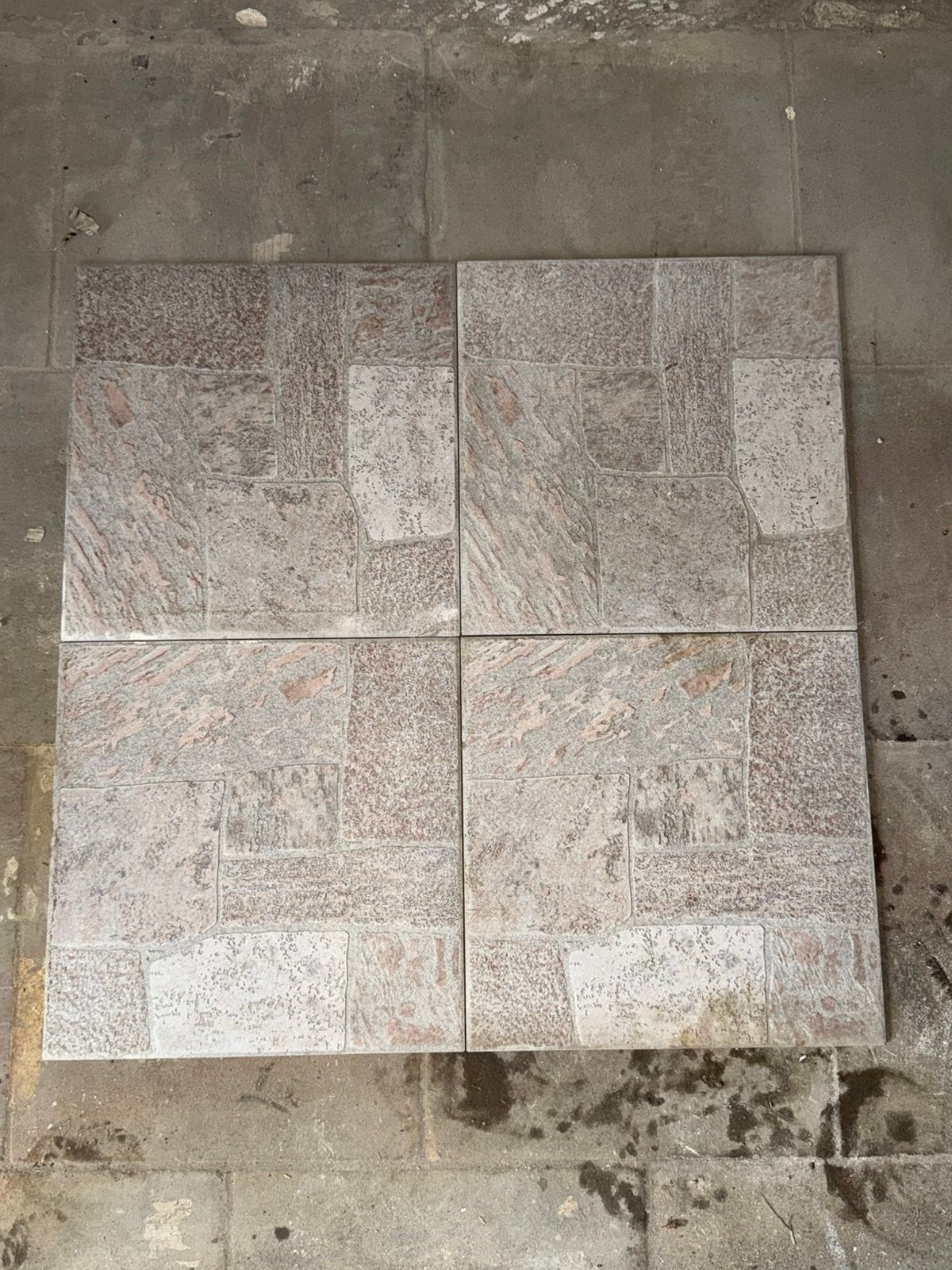 18 m² keramische vloertegels natuursteenlook 31,5 x 31,5 cm, Ophalen, Zo goed als nieuw, Vloertegels