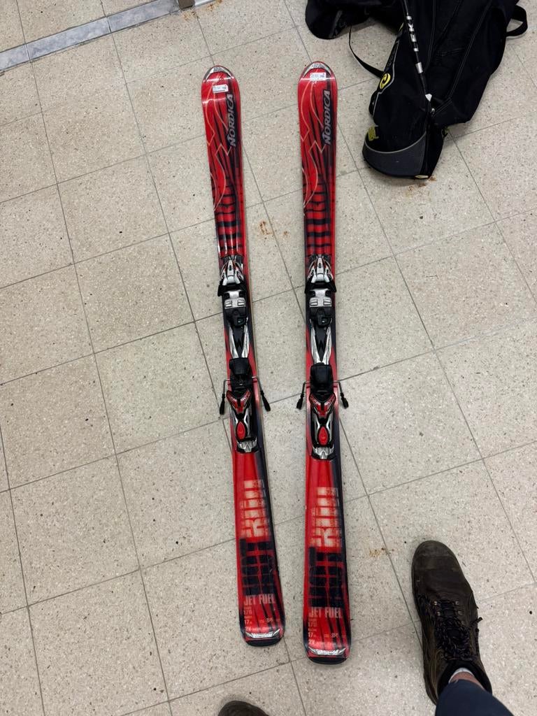 Nordica 1,7m, Sport en Fitness, Skiën en Langlaufen, Ophalen, Zo goed als nieuw, Nordica