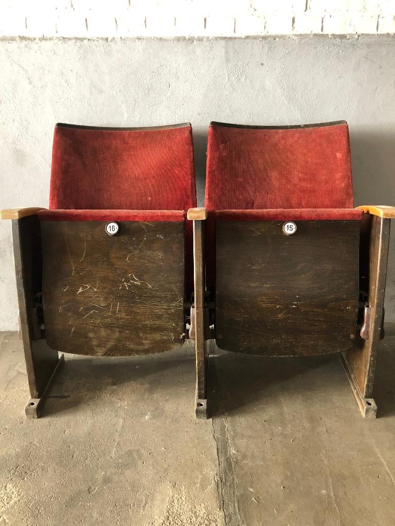 chaise de cinéma, Enlèvement
