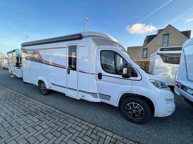 LMC T660, Caravanes & Camping, Camping-cars, Réfrigérateur, 6 à 7 mètres, Boîte manuelle, 6 à 7 mètres