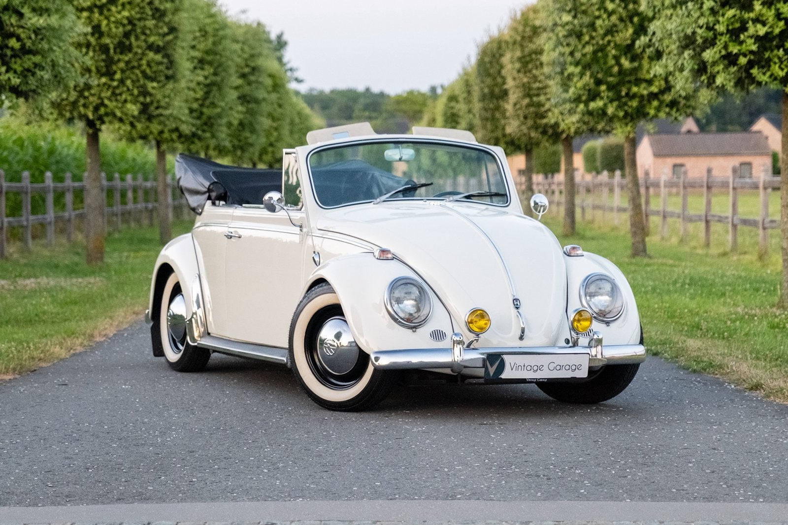 VW Beetle Cabriolet - 1966, Autos, Volkswagen, Entreprise, Achat, Coccinelle, Essence, Cabriolet, 2 portes, Boîte manuelle, Beige