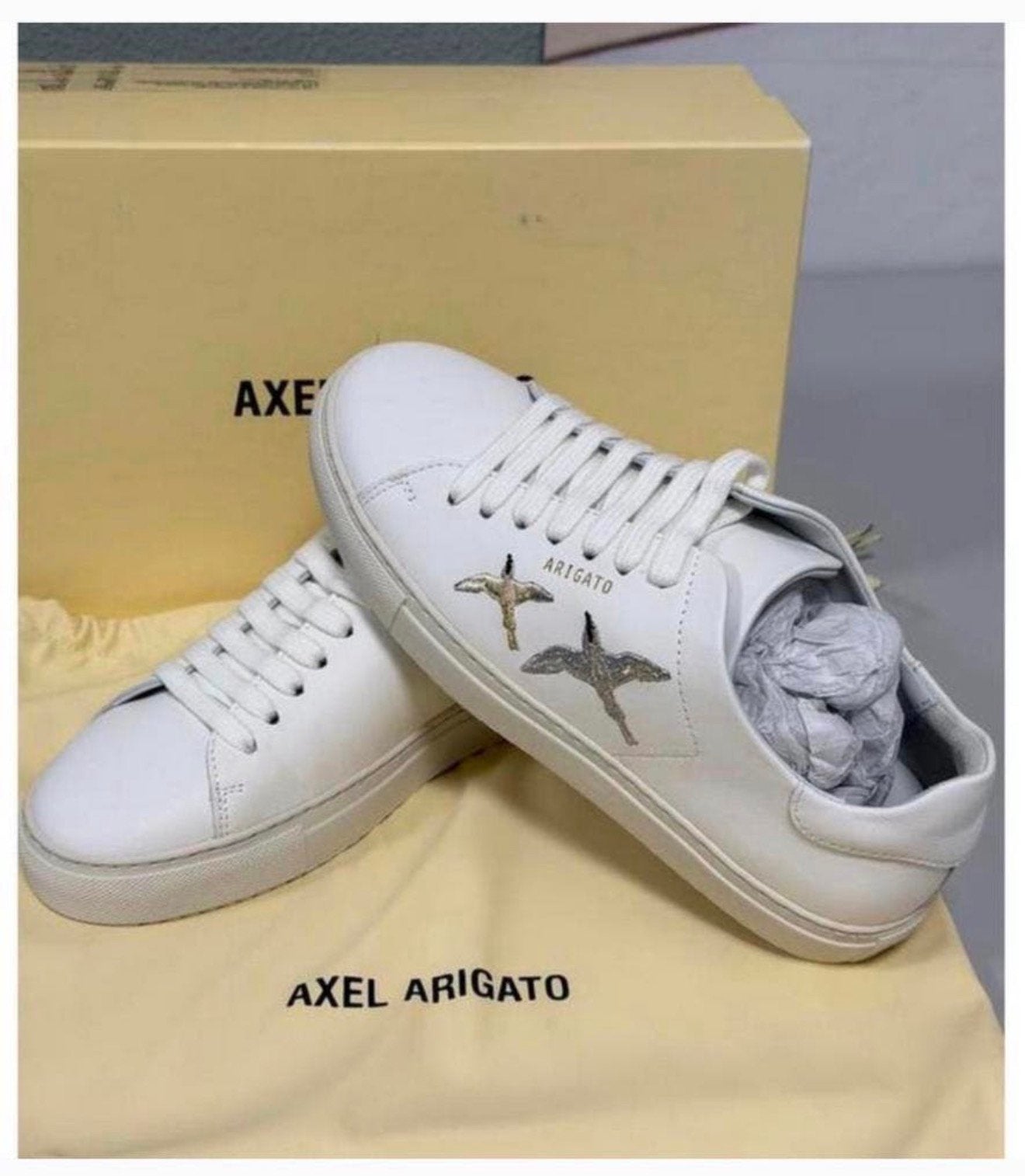 Baskets AXEL ARIGATO Clean 90 Bee Bird NEUVES 36 rares !, Neuf, Enlèvement ou Envoi, Sneakers et Baskets, Blanc