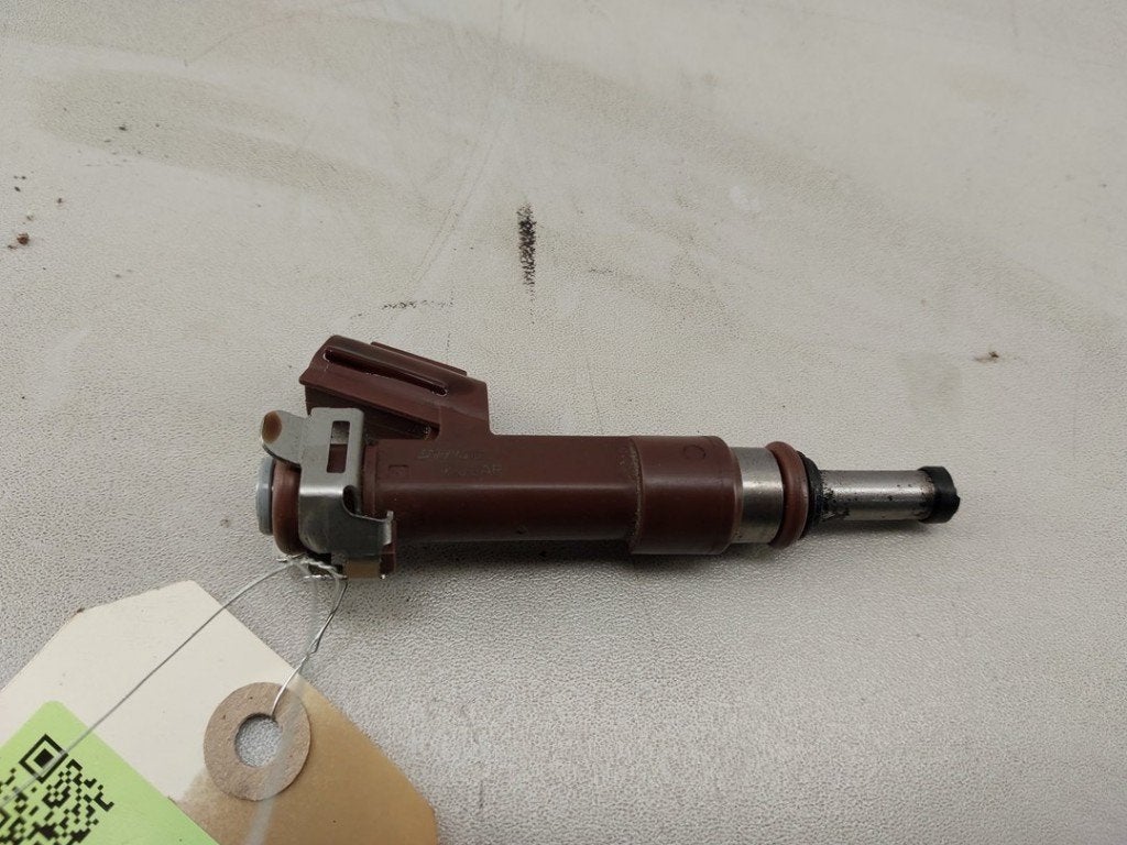INJECTEUR Ignis (MF) (|313062R7|1571062R70000|1571062R70|), DENSO EUROPE B.V., Info@denso.nl, Utilisé, Hogeweyselaan 165
1382 JL  Weesp, NL