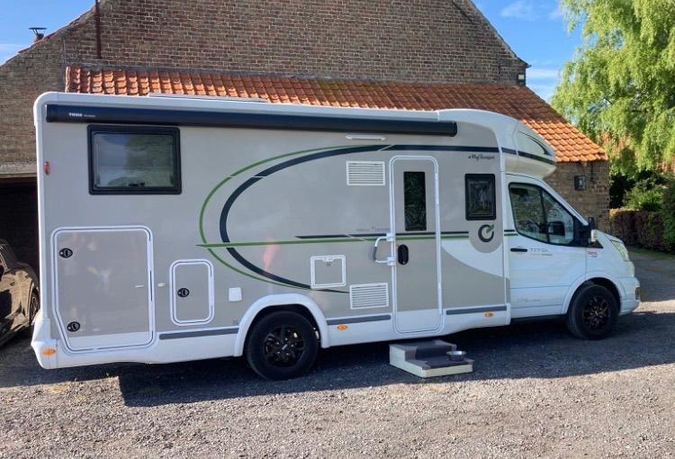 Chausson Ultimate GA 777  Nordic Edition, Caravans en Kamperen, Mobilhomes, Automaat, Luifel, Ringverwarming, Ford