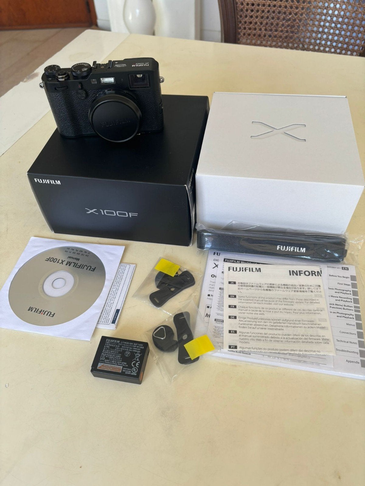 Fujifilm X100F, Enlèvement, Batterie, Appareil photo compact, Fujifilm