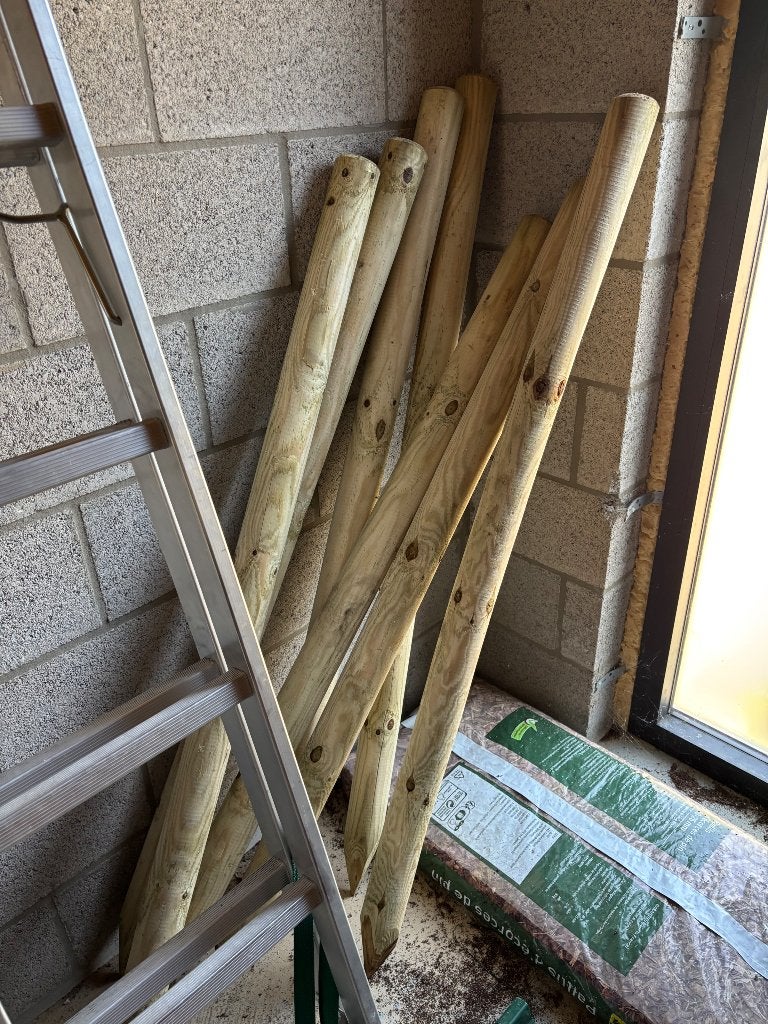 Piquet de clôture biseauté, Enlèvement, Neuf, Moins de 180 cm, Poteaux
