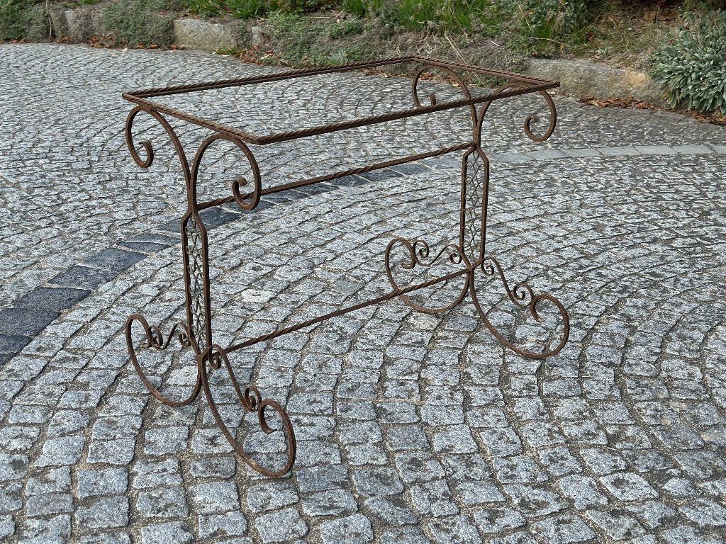 Structure de table d'appoint en fer forgé, Antiquités & Art, Enlèvement