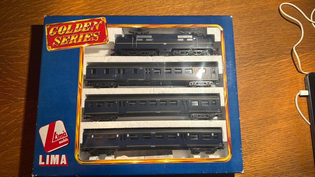 COFFRET COLLECTOR - Lima Golden Series 9721 - NS Set 1200, Hobby en Vrije tijd, Modeltreinen | H0, Zo goed als nieuw, Locomotief