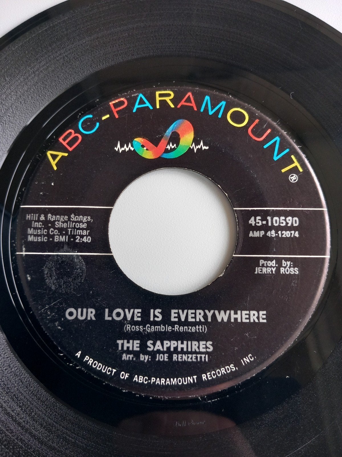 THE SAPPHIRES. OUR LOVE IS EVERYWHERE. 60s USA 45T, Cd's en Dvd's