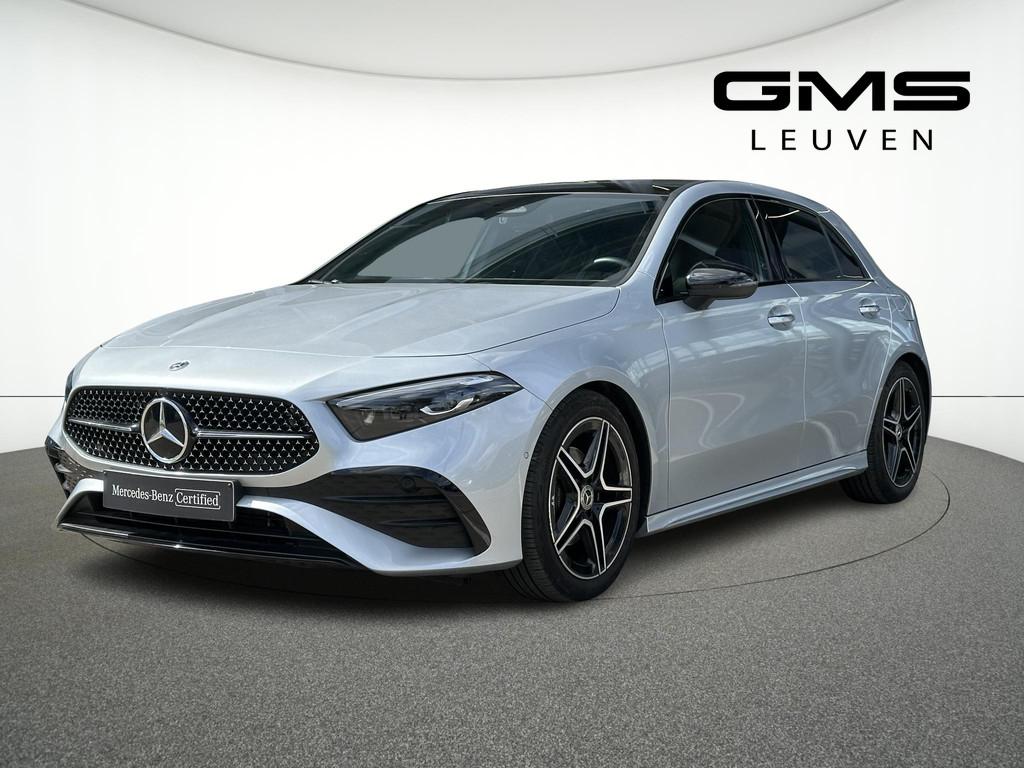 Mercedes-Benz A-klasse A 180 AMG Line, Auto's, Mercedes-Benz, Stof, Zwart, 4 cilinders, 136 pk