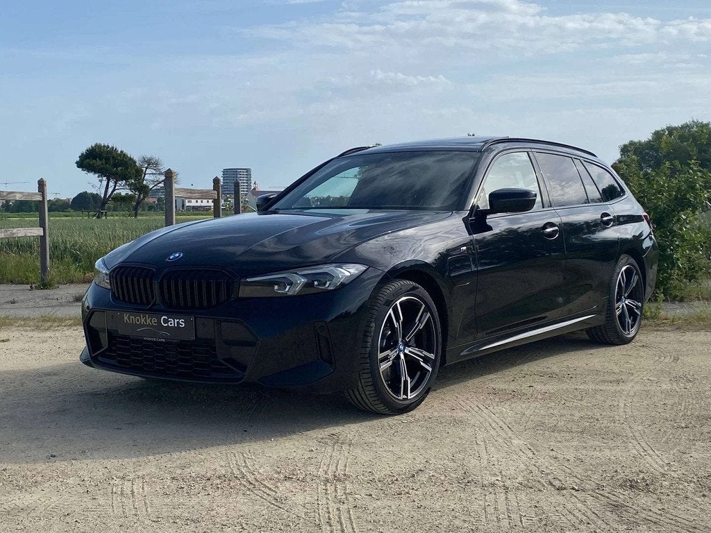 BMW 3 Serie 330 M-PACK,Memory seats,Parkeerhulp met camera,H, Autos, Cuir, Euro 6, 5 portes, Automatique