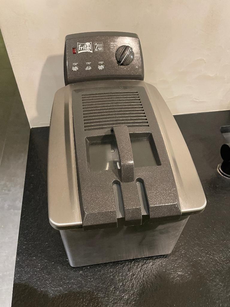 Friteuse Fritel 3L - turbo 4150, Elektronische apparatuur, 3 tot 4 liter, Ophalen, Zo goed als nieuw