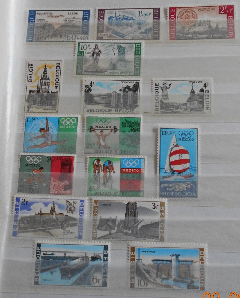 300 timbres neufs . A voir.., Enlèvement ou Envoi, Non oblitéré, Neuf, Autre