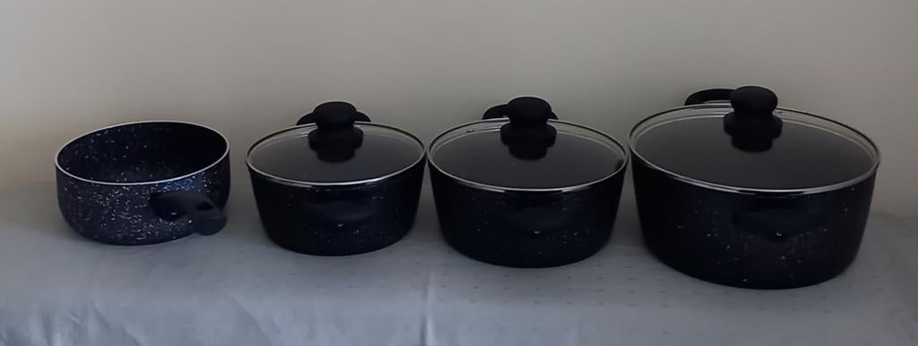 * 7 Delige krasbestendig set kookpotten., Huis en Inrichting, Ophalen, Overige materialen, Pannenset, Zo goed als nieuw