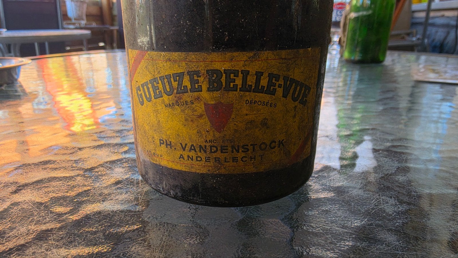 Ancienne bouteille pleine de Gueuze Belle-Vue — Ph. Vandenst, Collections, Marques de bière, Autres marques, Enlèvement ou Envoi