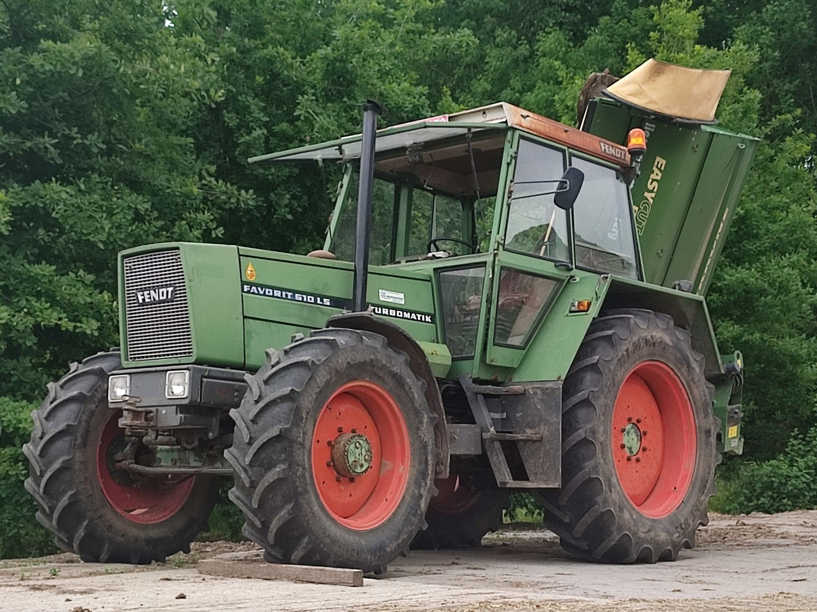 Te koop fendt 610 ls, Ophalen, Fendt
