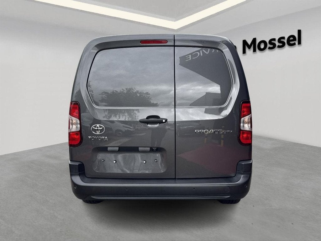 Toyota PROACE CITY 1.2i 81kW LWB Comfort, Auto's, Bestelwagens en Lichte vracht, Voorwielaandrijving, Stof, 1290 kg, Bedrijf