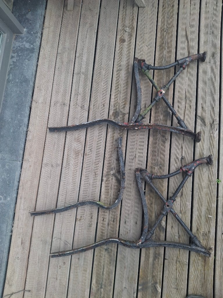Structure en fonte pour banc en bois, Antiquités & Art, Enlèvement