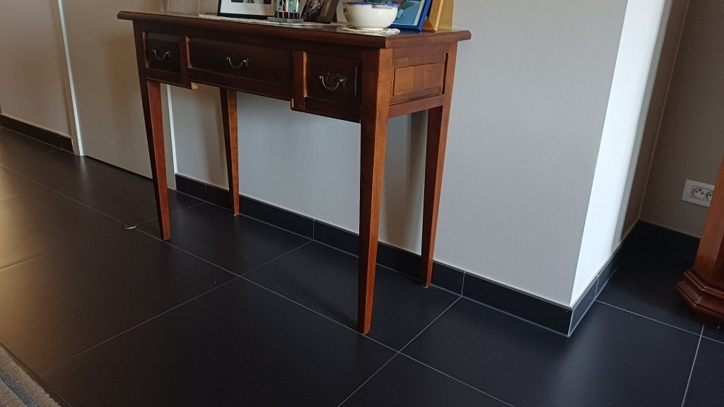 Massief houten haltafel / sidetable  – klassieke stijll, Antiek en Kunst, Ophalen