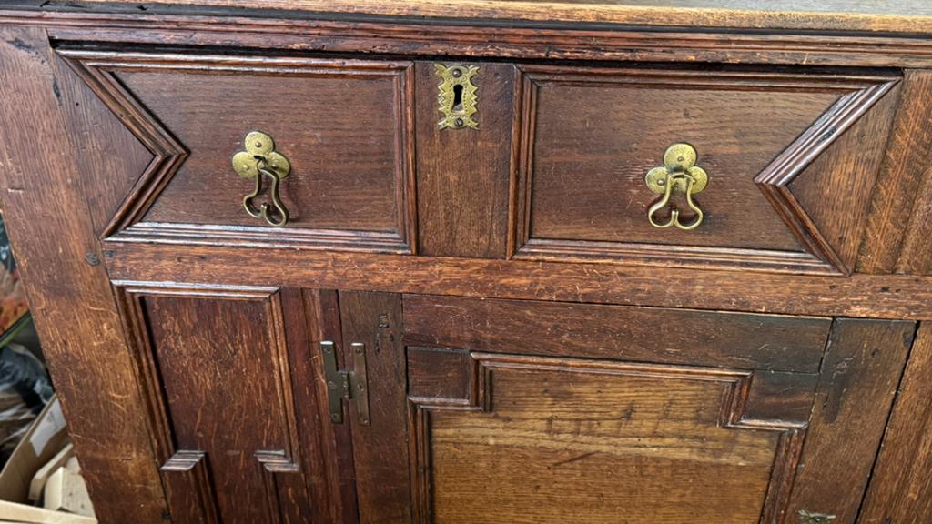 Jacobijns revival dressoir in donker eikenhout, Antiek en Kunst, Antiek | Meubels | Kasten, Ophalen