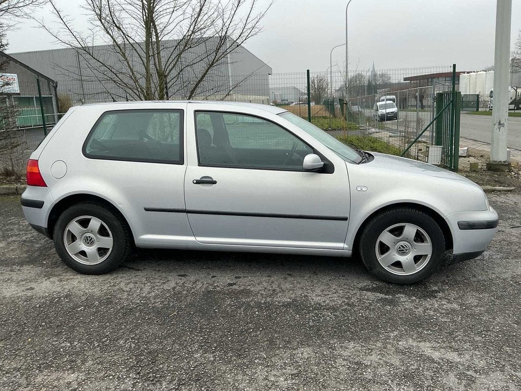 Volkswagen Golf 4 essence de 2000, Euro 2, Achat, Entreprise, Boîte manuelle