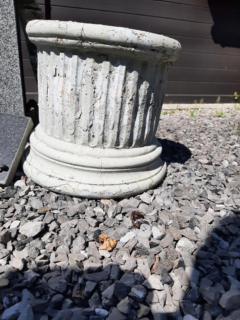 Kleine/lage sokkel  -  Beton, Ophalen, Gebruikt