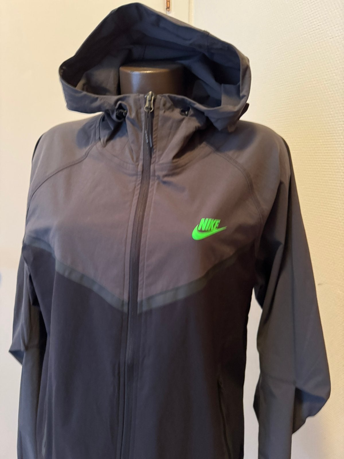 Nike Sportswear S Coupe-vent, Kleding | Heren, Jassen | Zomer, Verzenden, Zo goed als nieuw, Maat 46 (S) of kleiner, Zwart