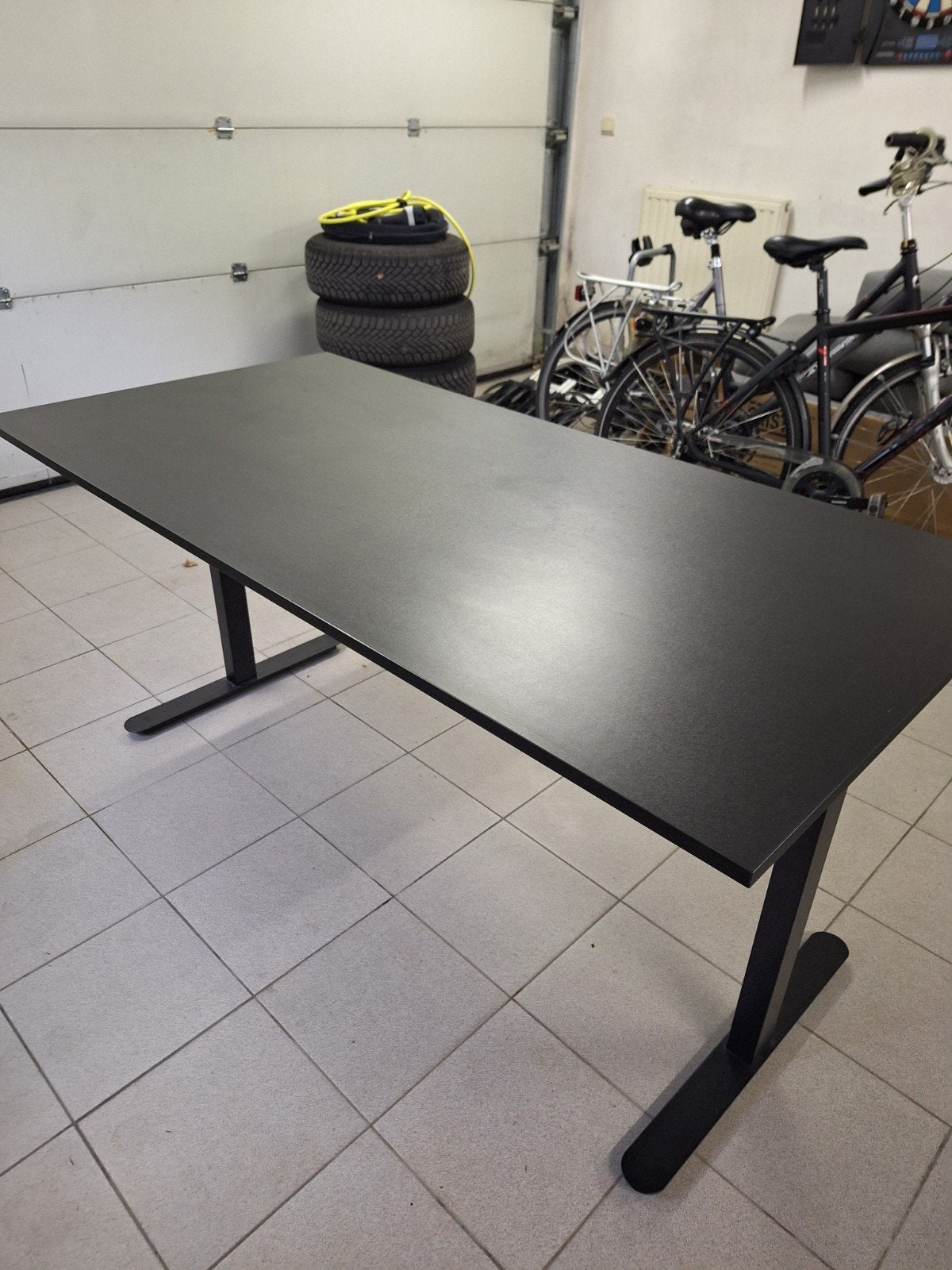 Tafel, Ophalen, Zwart, 160 cm, Zo goed als nieuw