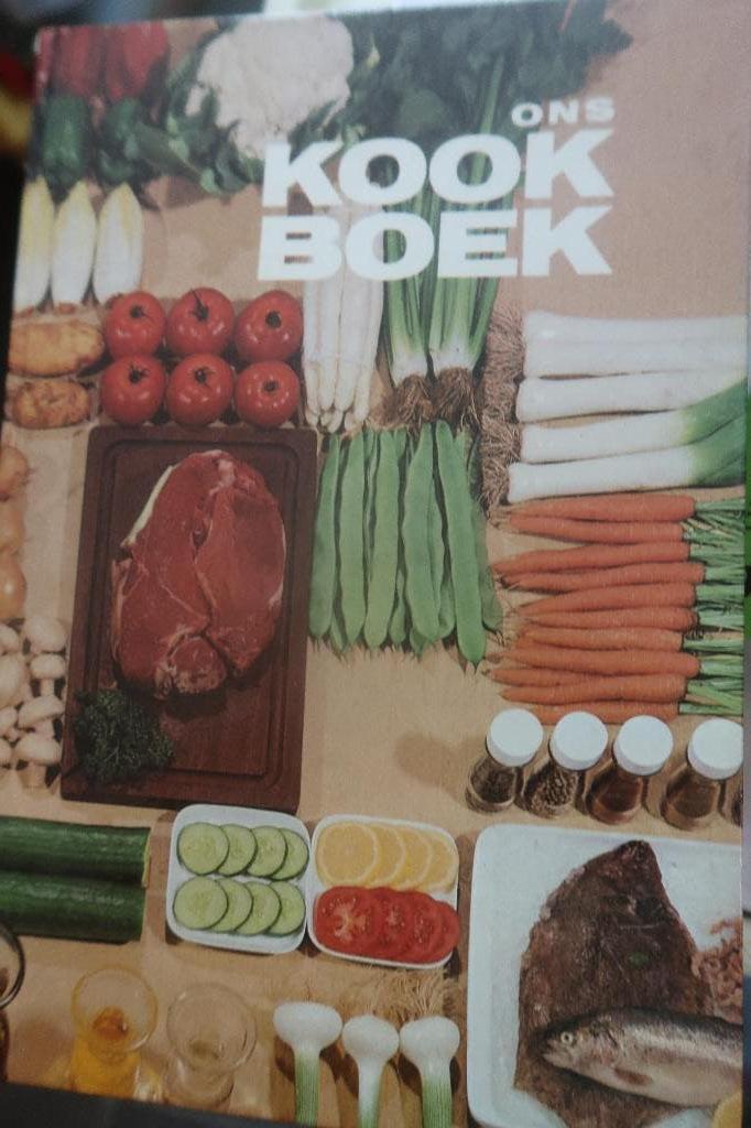 ons kookboek KVLV, Boeken, Kookboeken, Ophalen of Verzenden, Zo goed als nieuw, KVLV, Nederland en België