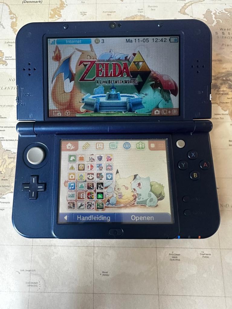 New Nintendo 3ds XL Metallic Blue - TOP IPS - 64GB - Modded, Games en Spelcomputers, Spelcomputers | Nintendo 2DS en 3DS, Zo goed als nieuw