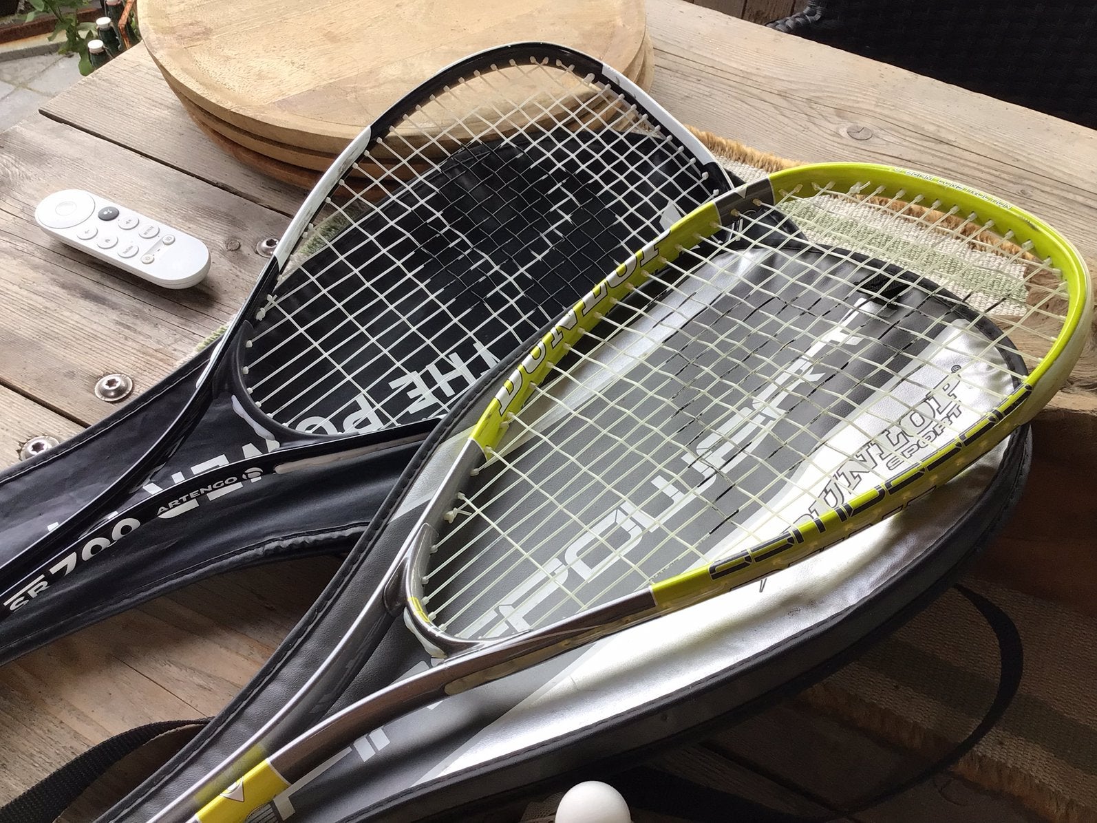 Twee tennisrachet dunlop en decatlon en drie pluimpjes, Sport en Fitness, Ophalen, Met hoes