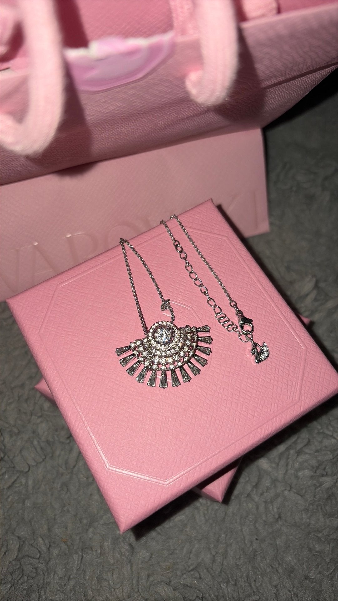 Swarovski Sparkling Dance Dial Up necklace, white, Ophalen, Nieuw, Sieraad of Horloge