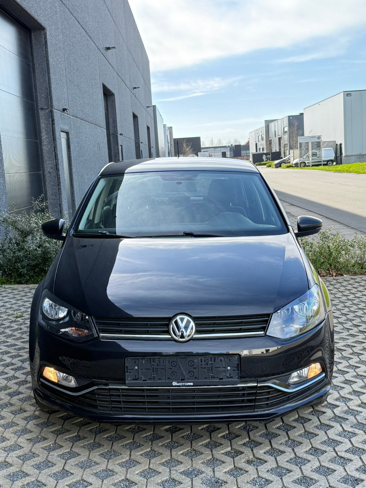 Volkswagen polo facelift 1.0i euro6 airco + gekeurd, Voorwielaandrijving, Stof, 5 deurs, Particulier