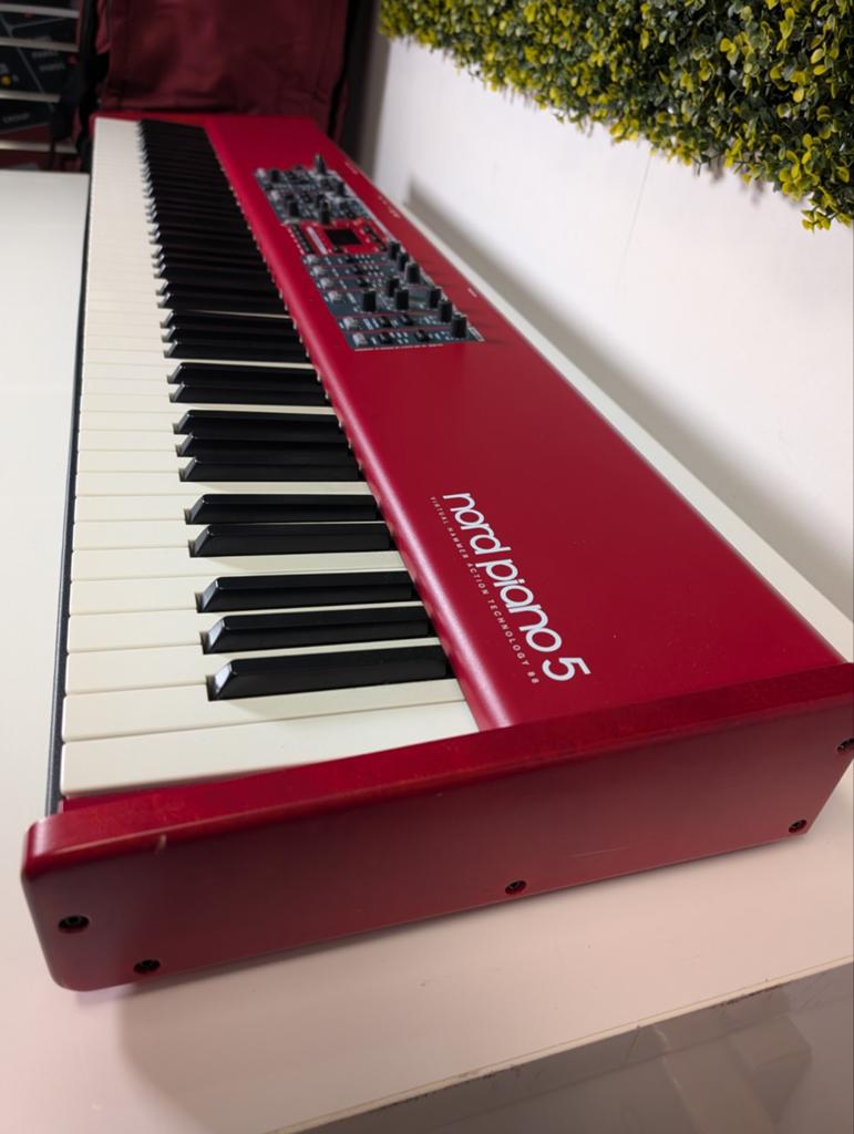 Prosq Music | Nord Piano 5 Dedemsvaart | Kom op afspraak, Muziek en Instrumenten, Ophalen of Verzenden, Zo goed als nieuw, 88 toetsen