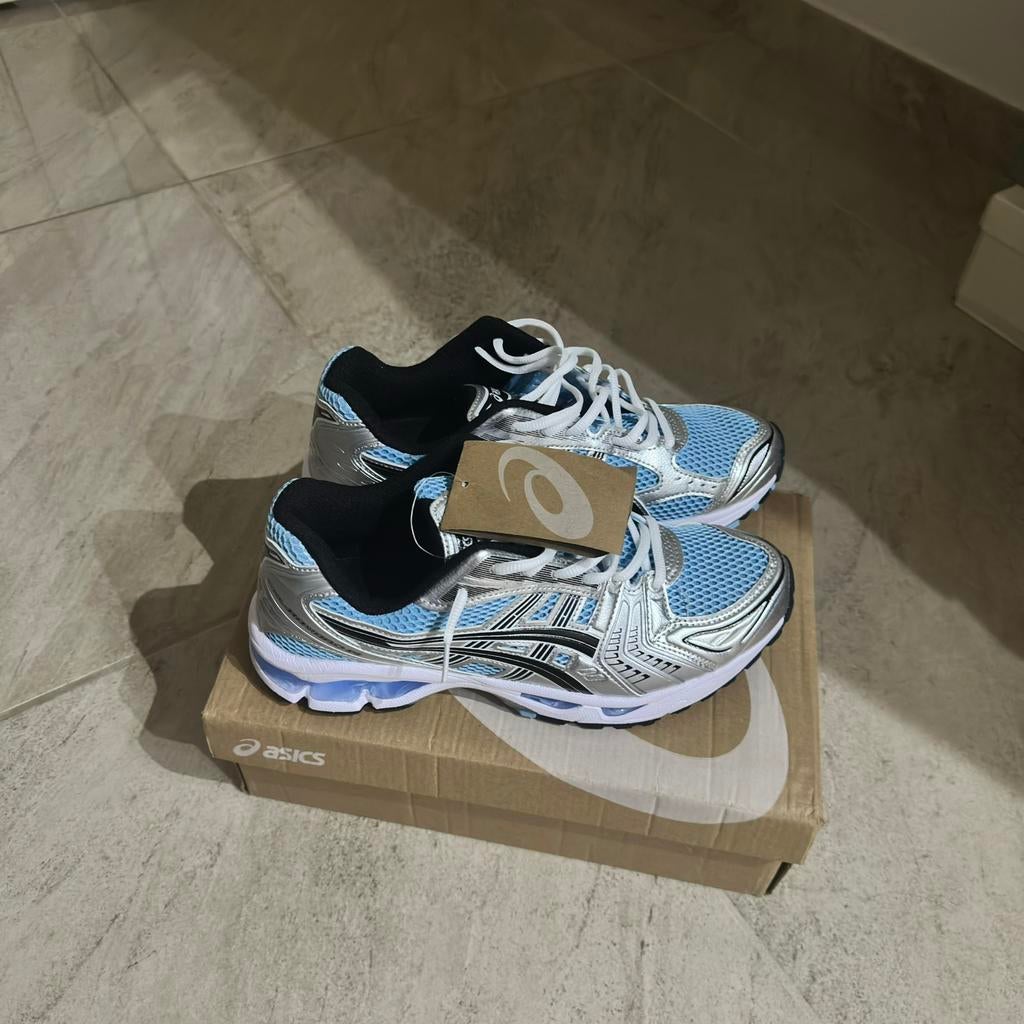Asics Kayano 14, Vêtements | Hommes, Chaussures, Comme neuf, Baskets, Blanc, Enlèvement