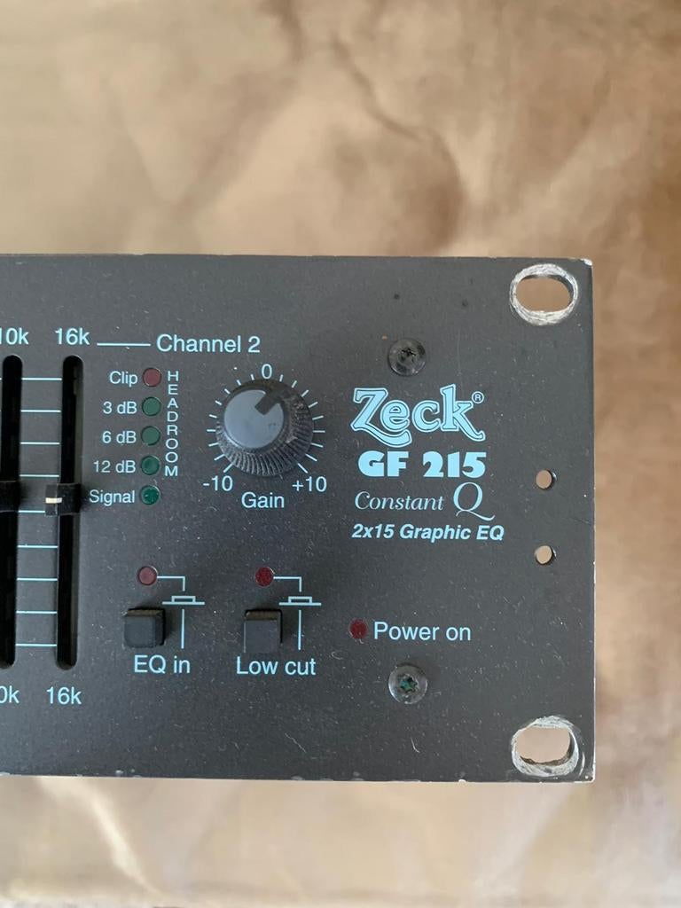 Grafiek equalizer 2x15 band, Muziek en Instrumenten, Ophalen of Verzenden