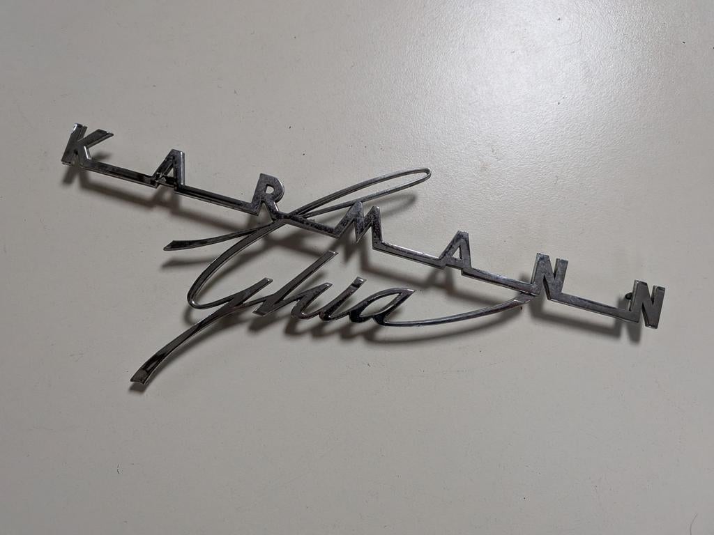 Embleem met Karmann Ghia-logo, Ophalen of Verzenden