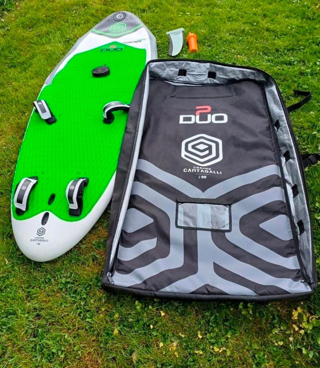 Windsurfboard > inflatable/hard concept > compact !, Enlèvement, Comme neuf
