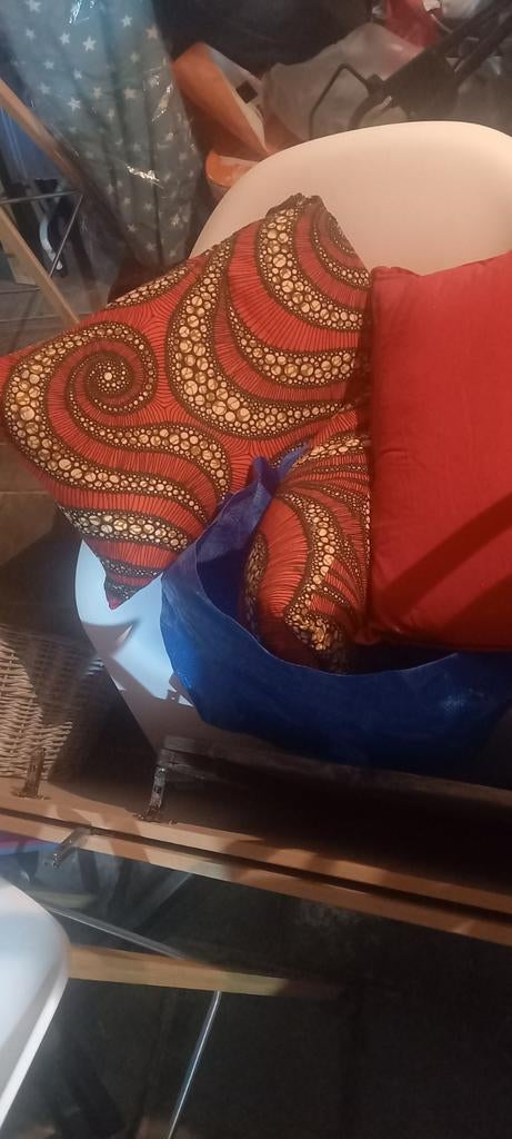 Lot de 3 coussins, Maison & Meubles, Accessoires pour la Maison | Coussins, Enlèvement, Rouge