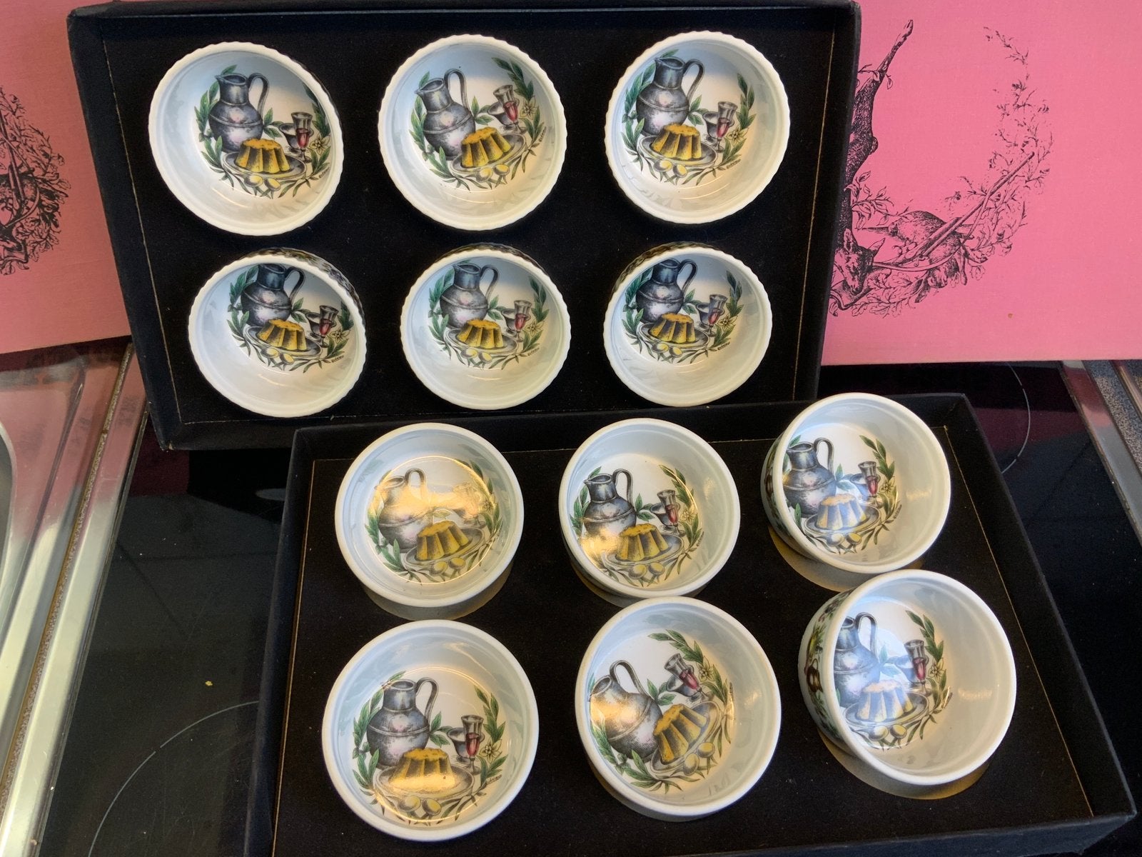 12 plats à soufflé en porcelaine de la marque Aplico, Enlèvement