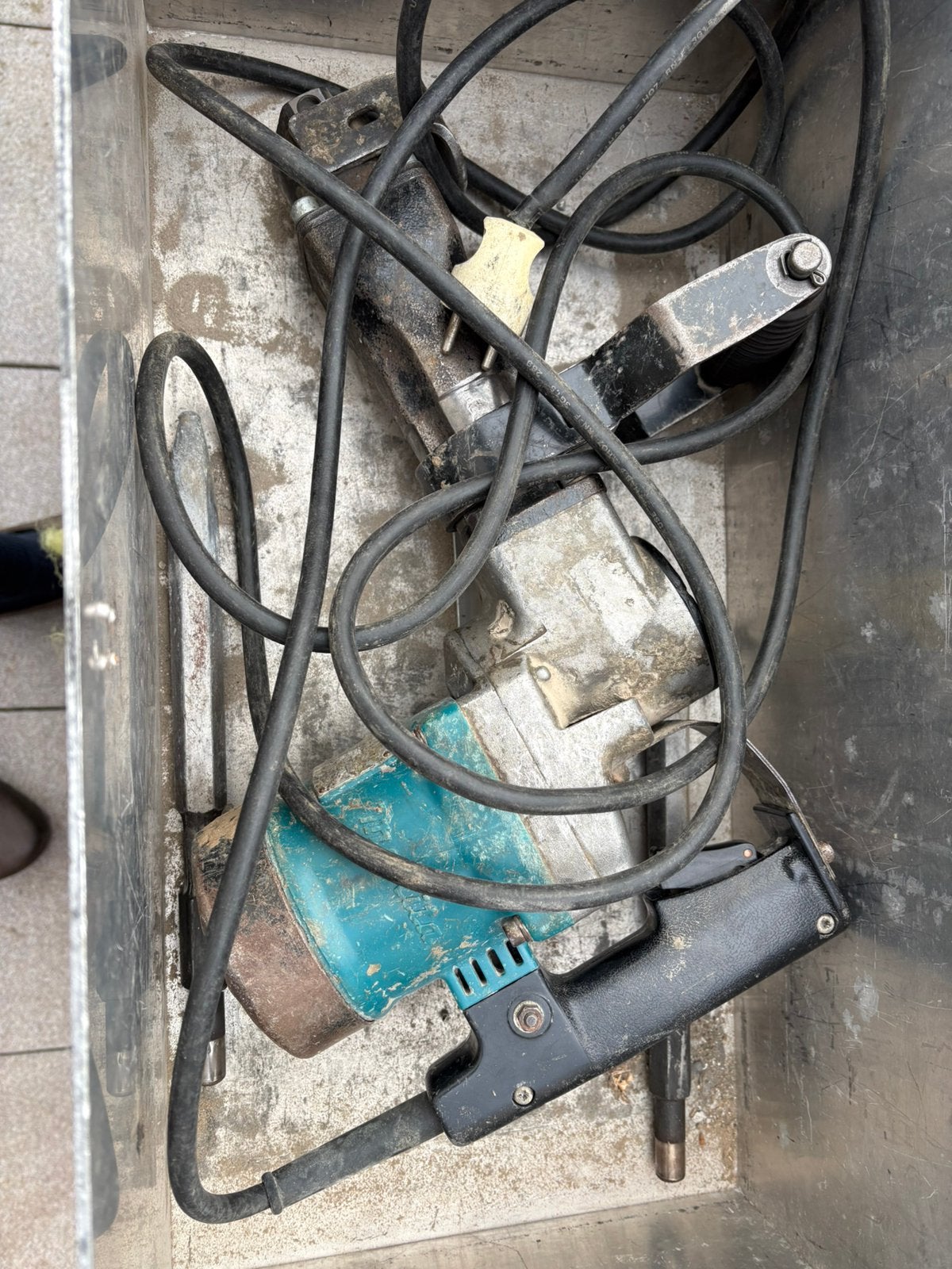 Oude breekhamer makita, Ophalen, Gebruikt, Makita