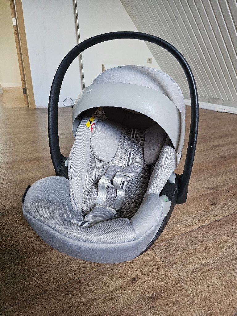 Cybex Cloud G i-Size + Base G - prima staat, Zo goed als nieuw, 0 t/m 13 kg, Ophalen, Overige merken