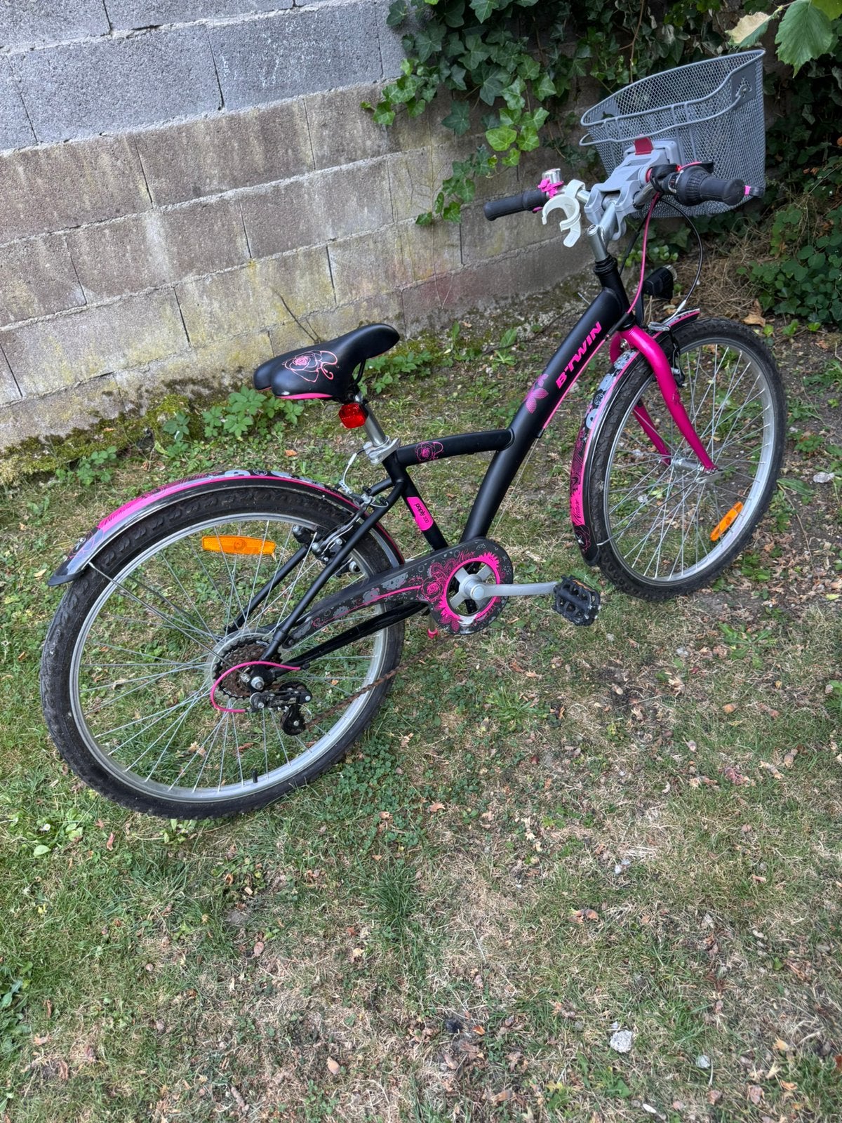 VTT Poply 500 24 pouces 6V avec panier en très bon état., Vélos & Vélomoteurs, Vélos | Filles, Enlèvement, Comme neuf, 24 pouces