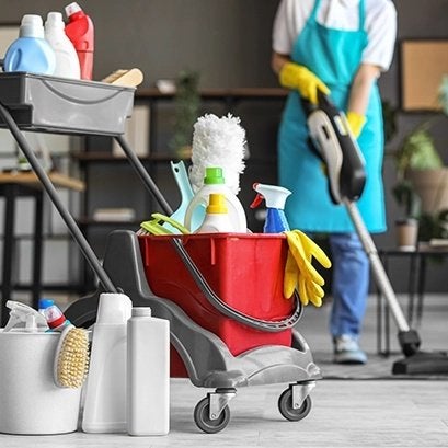 Poetshulp aangeboden, Diensten en Vakmensen, Schoonmaken