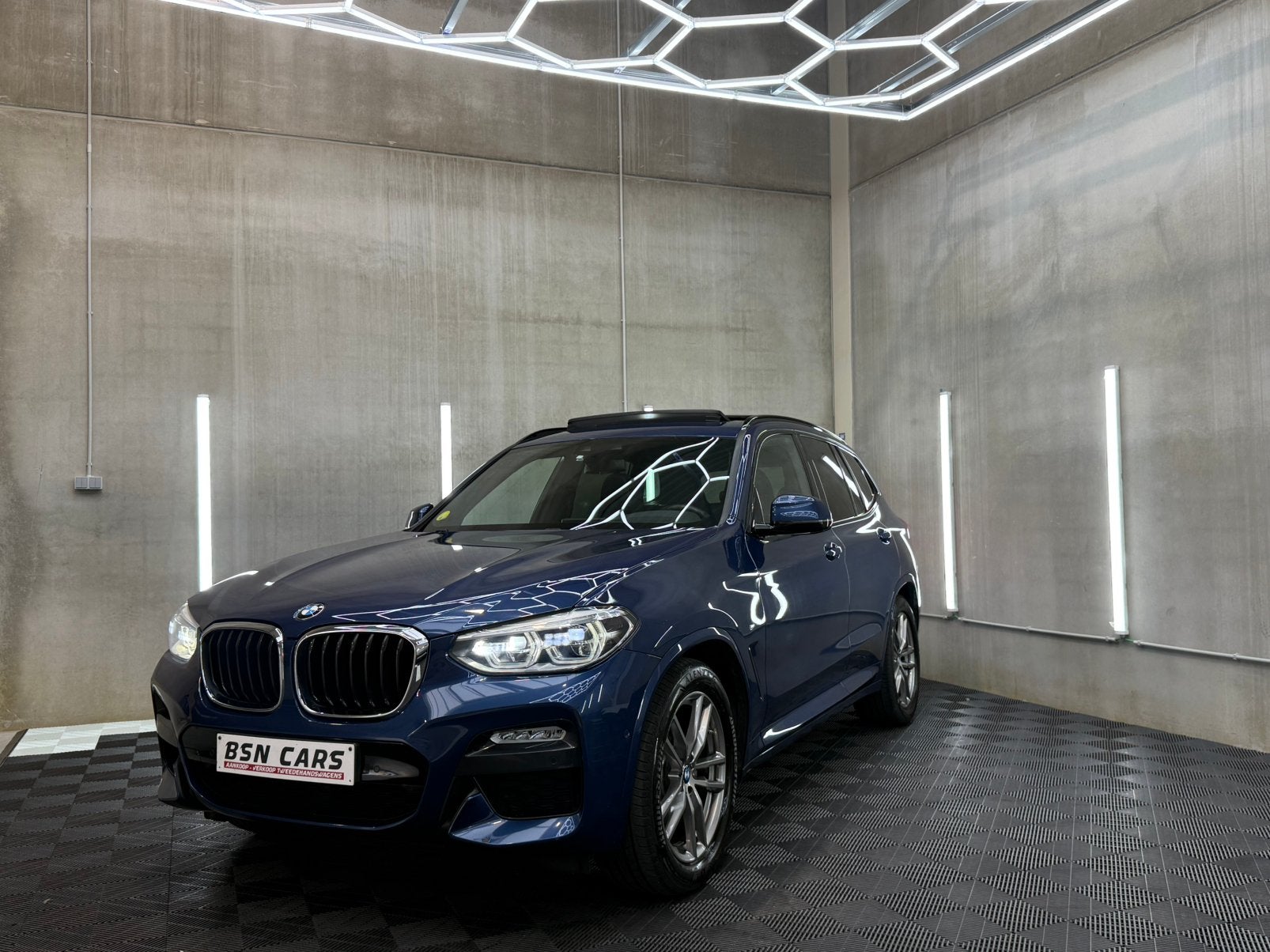 BMW X3/XDRIVE/MPACKET/PANO/HEADUP/1EIGENAAR/SFEER/GARANTIE, Auto's, Automaat, Blauw, Leder, 140 kW