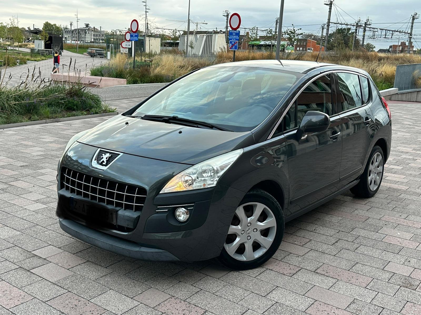 Peugeot 3008 1,6 L Essence 128000 KLM, Autos, Capteur de lumière, Euro 5, Achat, Entreprise