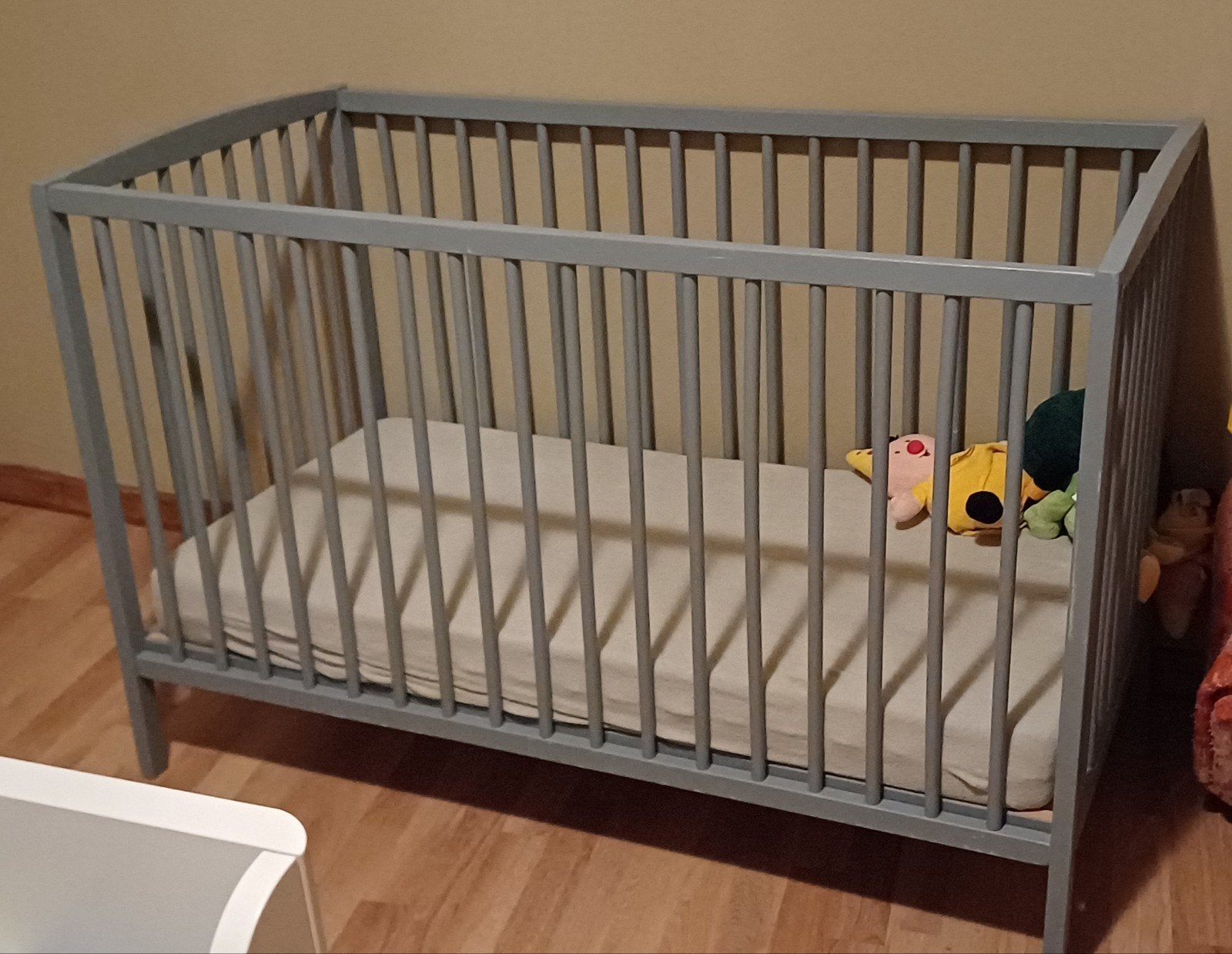 Lit bébé * matelas * 2 draps, Enlèvement