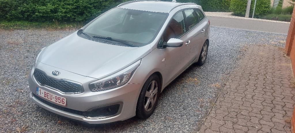 Kia ceed sw 2018 euro 6b, Autos, Kia, Argent ou Gris, Euro 6, Boîte manuelle, Noir