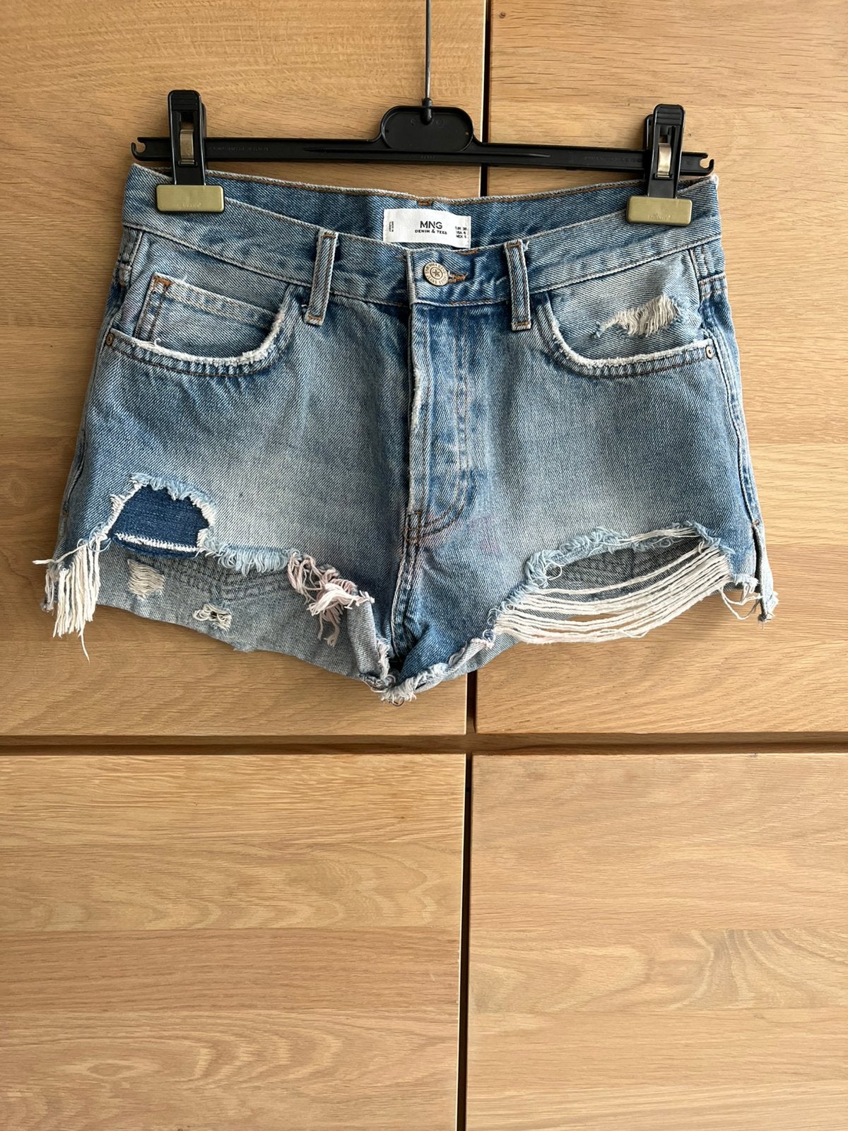Vintage jeansshort MNG, Ophalen of Verzenden, Zo goed als nieuw, Blauw