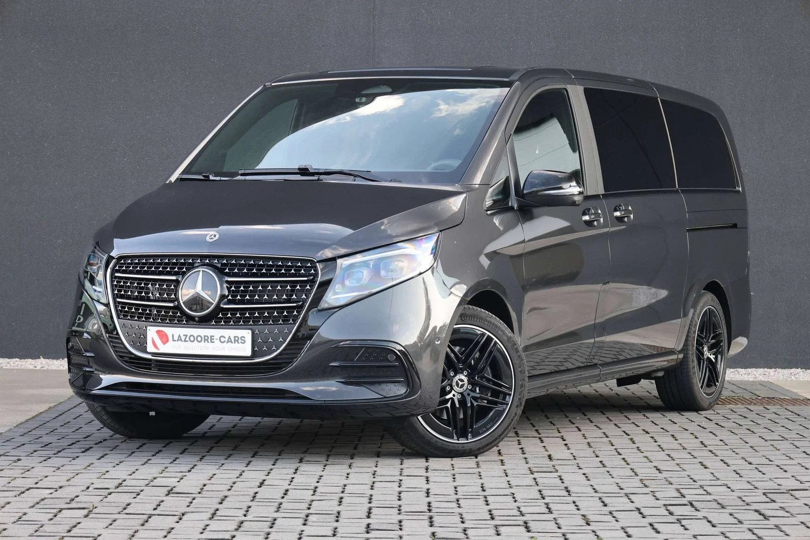 Mercedes-Benz V-Class 300 d L3 Exclusive / Luchtvering / dub, Automaat, 174 kW, Zwart, 4 cilinders